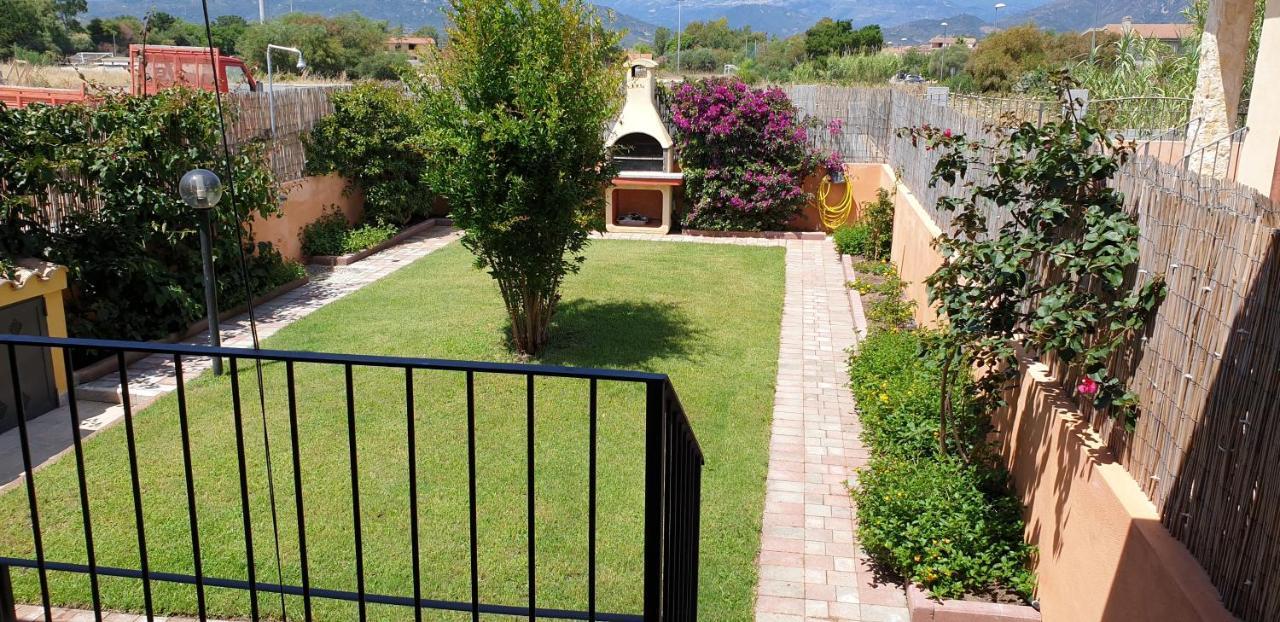 Villino Enzo 350 Mt Baia Di Porto Frailis Àrbatax Exterior foto