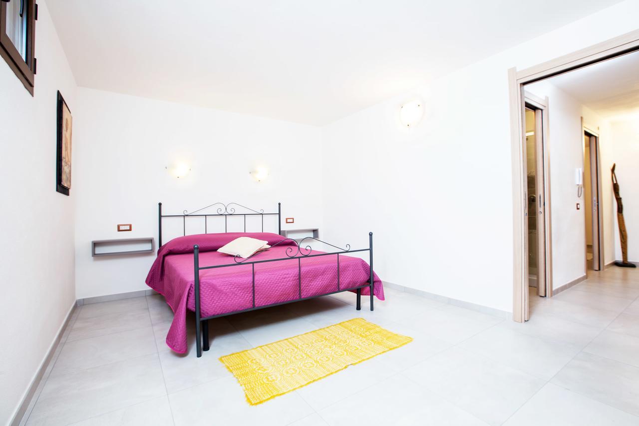 Villino Enzo 350 Mt Baia Di Porto Frailis Àrbatax Exterior foto