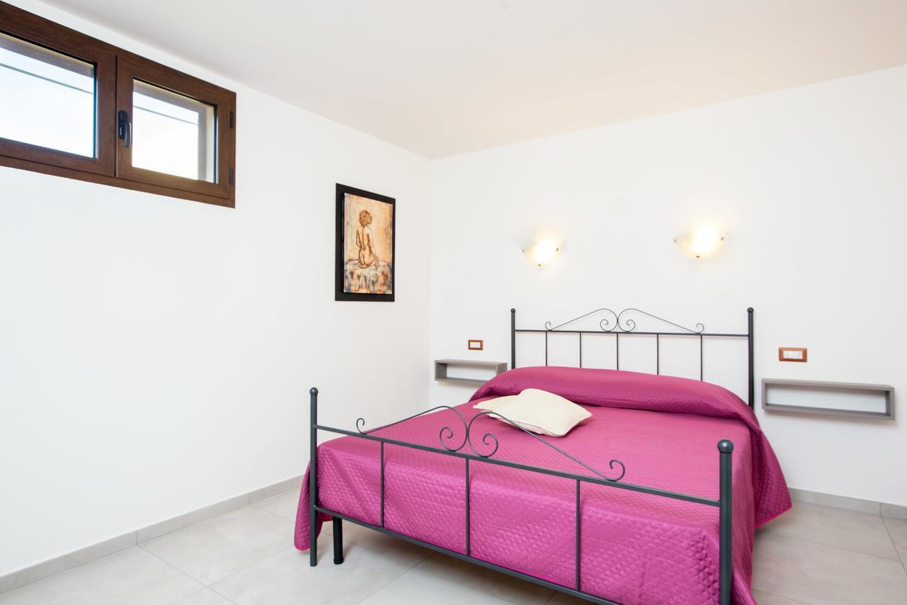 Villino Enzo 350 Mt Baia Di Porto Frailis Àrbatax Exterior foto